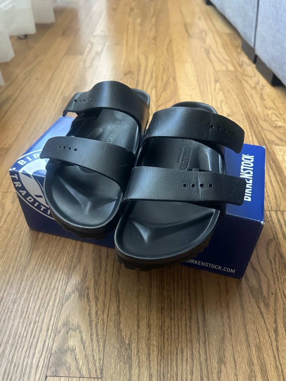 NWOT Birkenstock Arizona EVA Sandals EU Size 41 Narrow